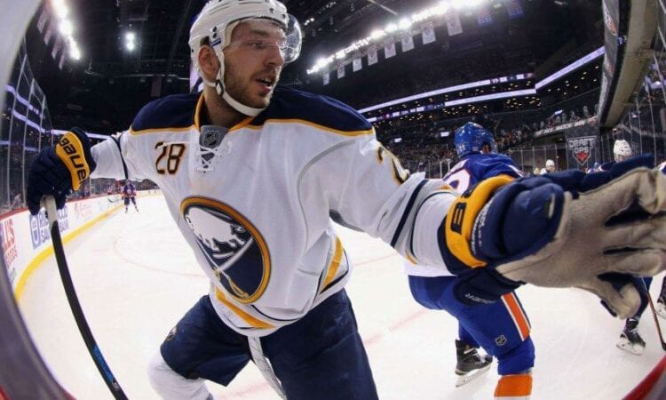 Zemgus Girgensons - NHL: Bufalo Sabres - Sportazinas.com