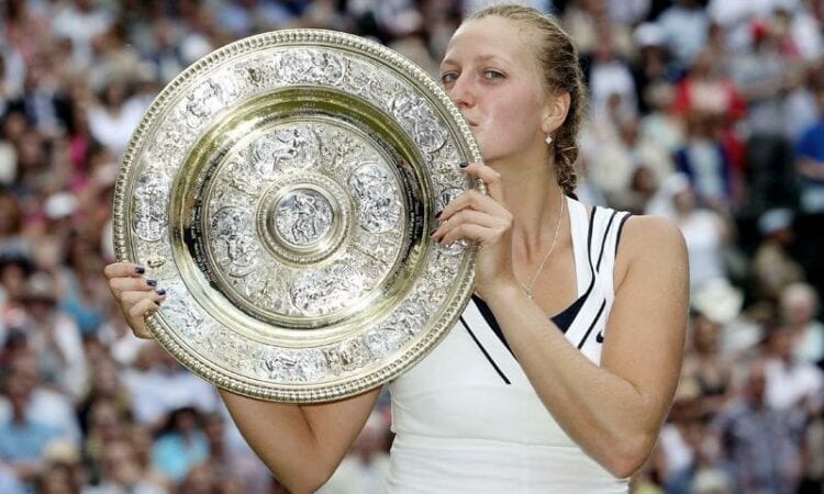 Divkārtējo Vimbldonas tenisa čempionāta uzvarētāju Petra Kvitova - Sportazinas.com