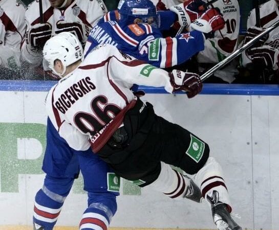 Māris Bičevskis KHL Rīgas Dinamo - Sportazinas.com