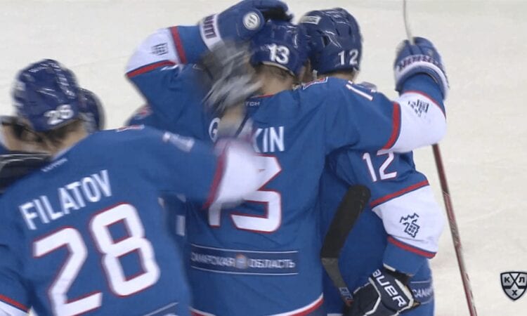 Lada vs Avangard