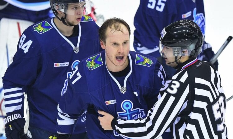 Oskars Bāŗtulis KHL Vladivostok Admiral www.sportazinas.com