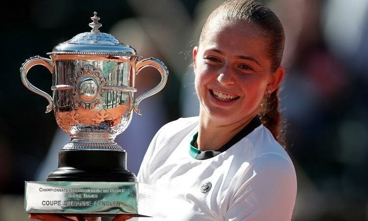 Aļona Ostapenko, www.sportazinas.com