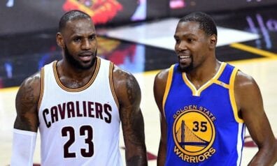 NBA: Džeimss un “Cavs” atliek “Warriors” svinības (VIDEO)