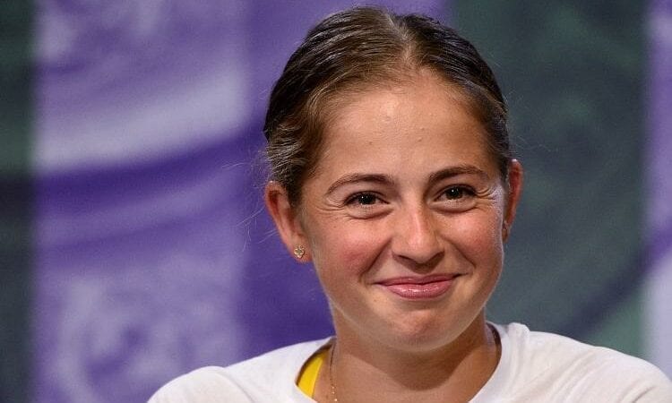 Aļona Ostapenko, www.sportazinas.com