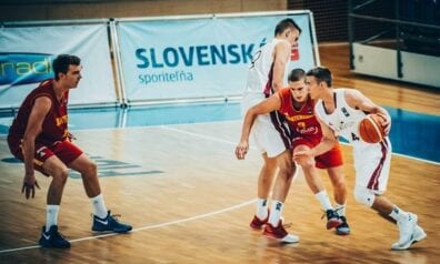 Latvijas U-18 basketbola izlase, Sportazinas.com