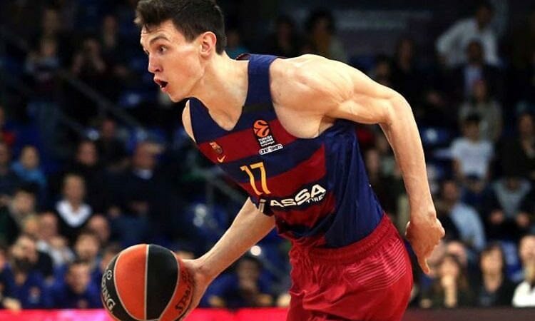 Rodions Kurucs, Sportazinas.com