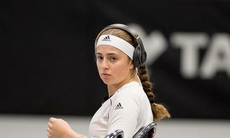 Aļona Ostapenko, Sportazinas.com