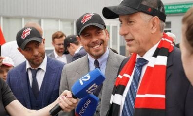 Bobs Hārtlijs, Omskas ''Avangard'', Sportazinas.com