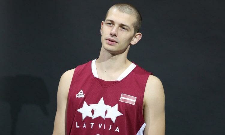Artūrs Ausējs, www.sportazinas.com