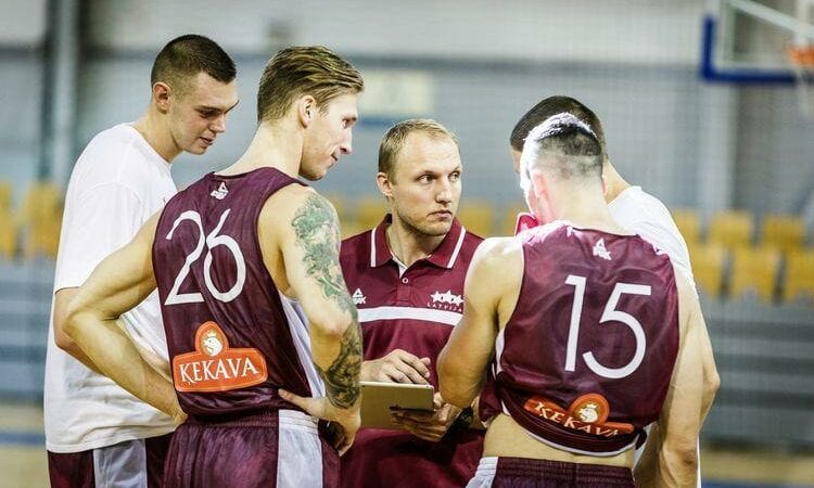 Latvijas basketbola izlase, Sportazinas.com