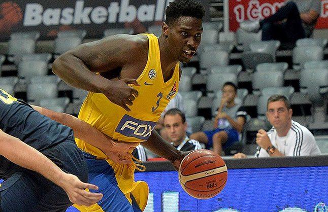 Džonijs OBraients, www.sportazinas.com