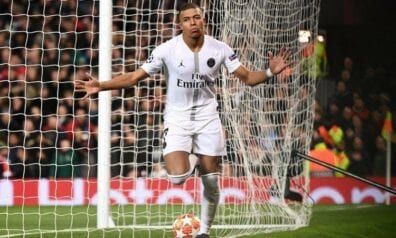 PSG uzveic Mančestras “United” un sper platu soli pretim ČL ceturtdaļfinālam (VIDEO)