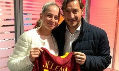 Ostapenko tiekas ar Itālijas futbola leģendu (VIDEO)