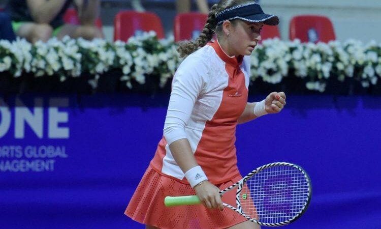 Aļona Ostapenko, www.sportazinas.com