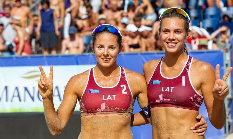 Anastasija Kravčenoka un Tīna Graudiņa, www.sportazinas.com