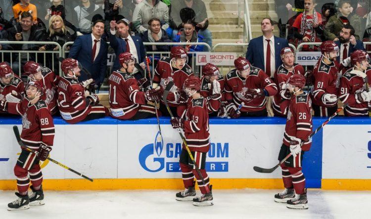 Rīgas Dinamo hokejisti, www.sportazinas.com