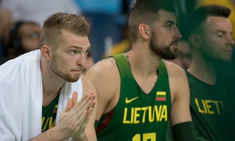 Domants Sabonis, Jons Valančūns, www.sportazinas.com