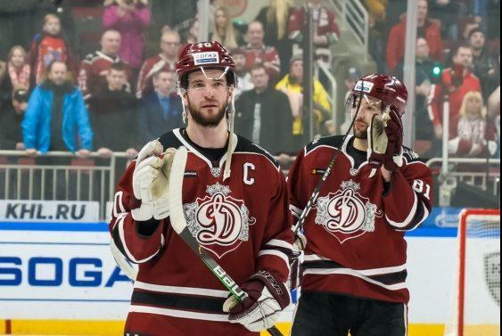 Rīgas Dinamo hokejisti, www.sportazinas.com