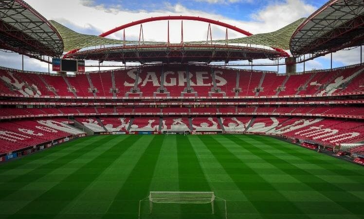 Lisabonas Benfica mājas arēna, www.sportazinas.com