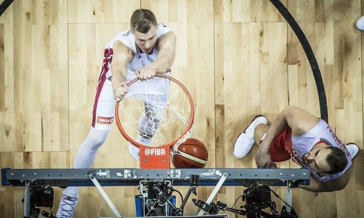 Kristaps Porziņģis, www.sportazinas.com