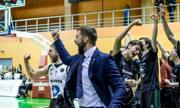 Valmiera Glass/ViA komanda, www.sportazinas.com