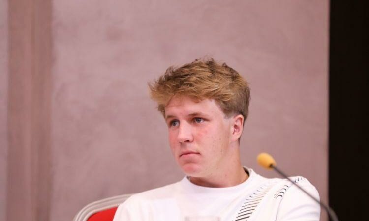 Kārlis Ozoliņš, www.sportazinas.com
