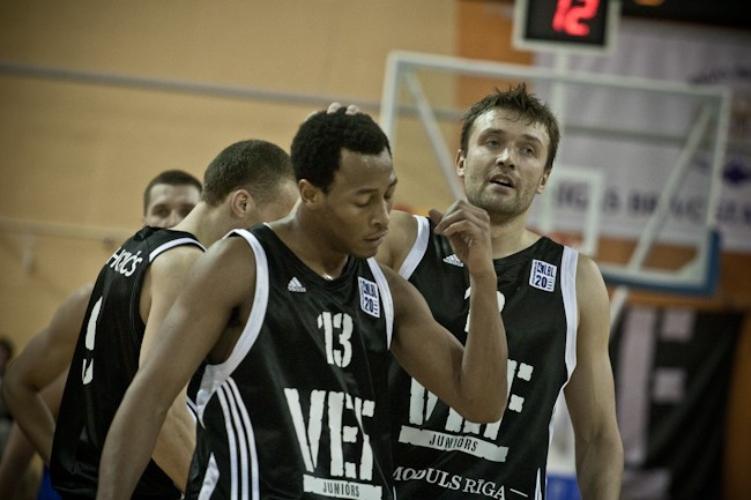 Trevons Hjūzs, www.sportazinas.com