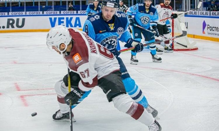 Konstantīns Komareks