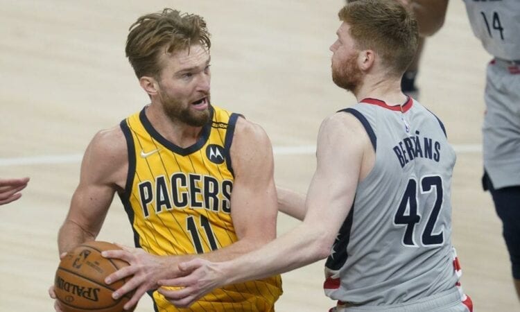 Domants Sabonis pret Dāvi Bertānu