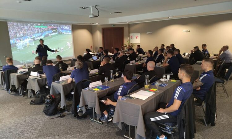 FIFA tiesnešu seminārs
