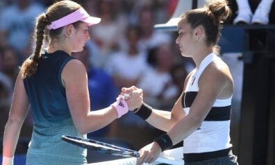 Aļona Ostapenko un Marija Sakari