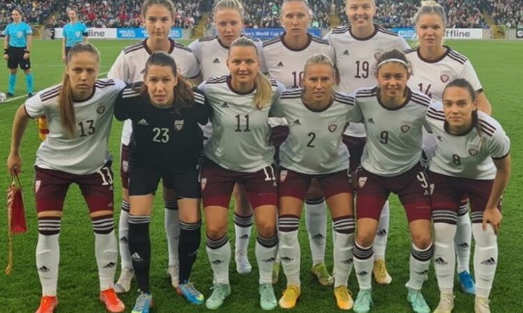 Latvijas sieviešu futbola izlase