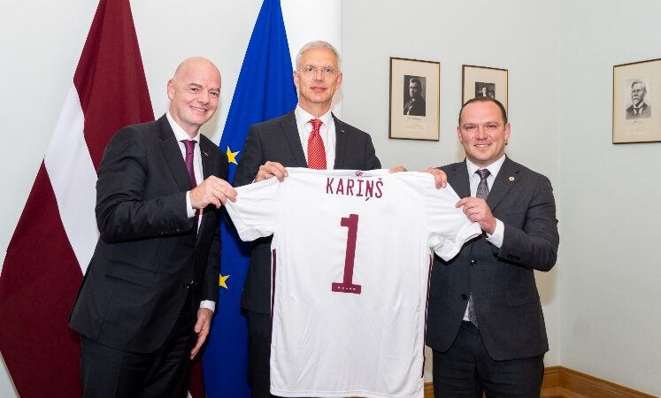 Džanni Infantino, Krišjānis Kariņš un Vadims Ļašenko
