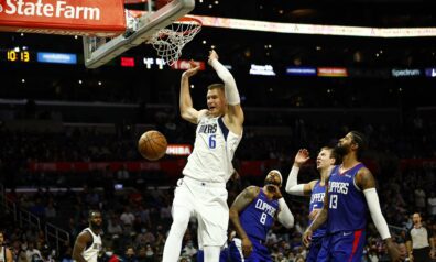 Porziņģis un Dončičs dominē, kopā gūst 56 punktus un papildlaikā sasit “Clippers” (VIDEO)