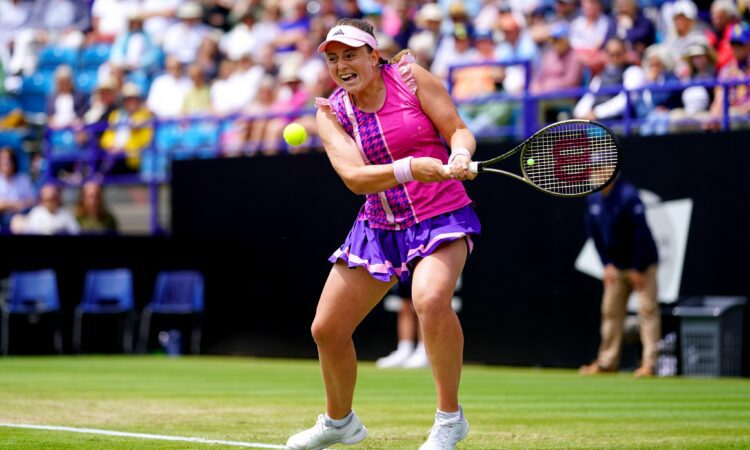 Aļona Ostapenko