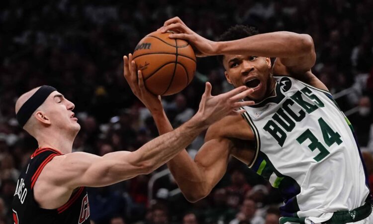 Alekss Karuso un Jannis Adetokunbo