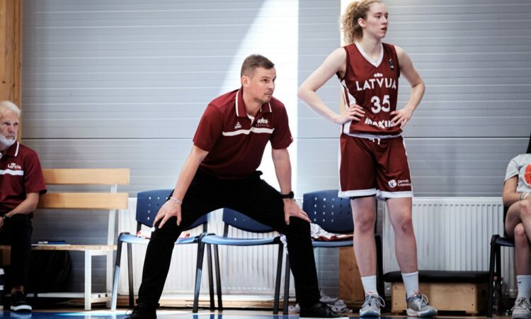 Latvijas U20 sieviešu basketbola izlase
