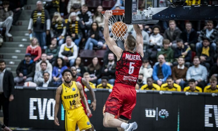 Mareks Mejeris