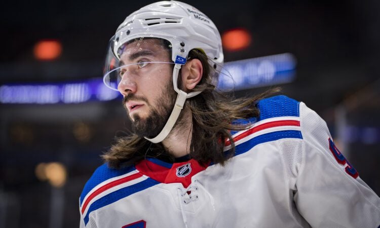 Mika Zibanejads