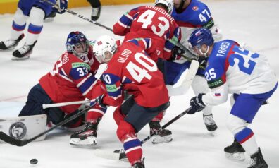 Norvēģijas un Slovākijas hokejisti