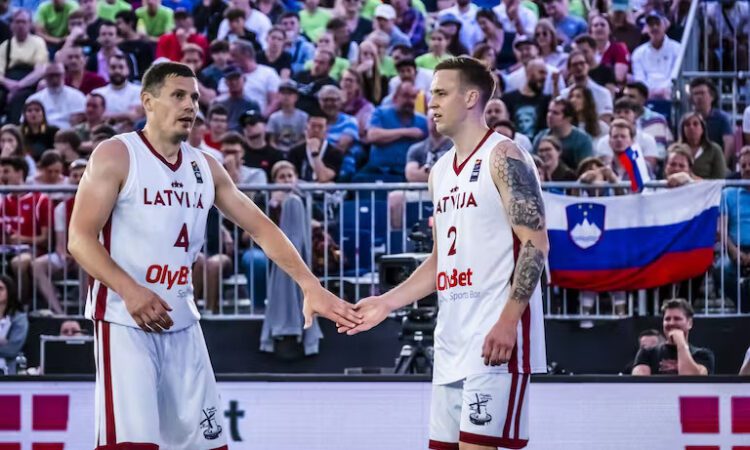 Agnis Čavars un Kārlis Lasmanis
