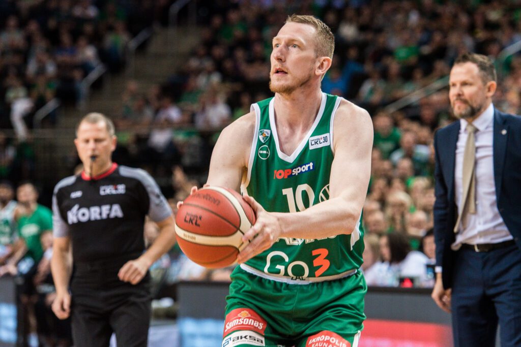 Šmits aktīvs zem groziem “Žalgiris” pirmajā Lietuvas čempionāta