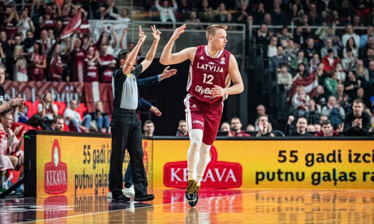 Artūrs Strautiņš