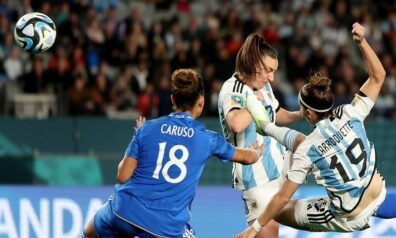 Itālijas un Argentīnas sieviešu futbola izlases