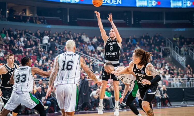 "VEF Rīga" un "Darussafaka"