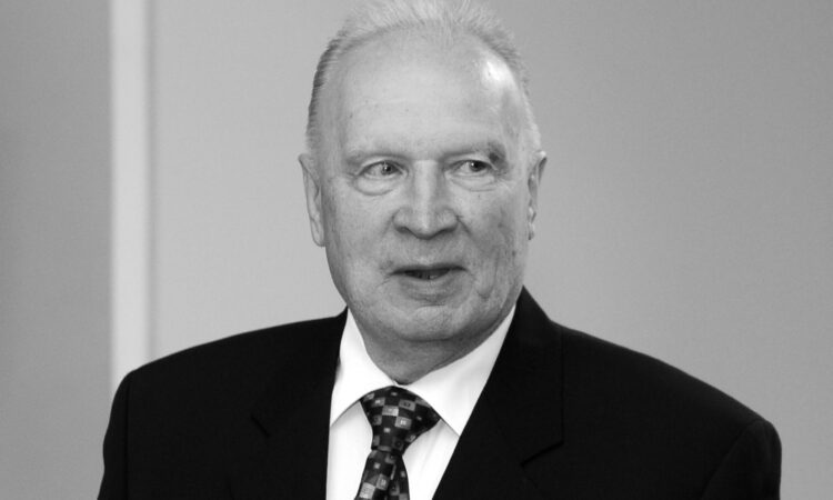 Cēzars Ozers