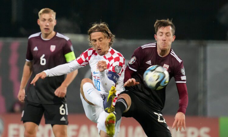 Luka Modričs pret Latvijas izlasi