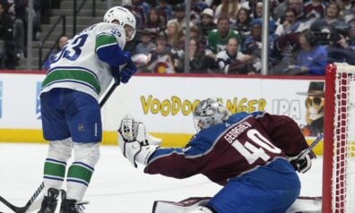 Bļugers ar “Canucks” piekāpjas “Avalanche”