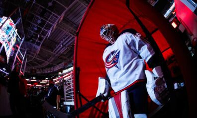 Merzļikins “Blue Jackets” vārtos atgriežas ar katastrofālu sniegumu un ātri tiek nomainīts