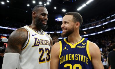 Gada spēle? Lebrons trillerī izrauj “Lakers” uzvaru pret Kariju un “Warriors”